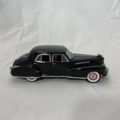 -154- MODEL CARS | 1941 Cadillac | Danbury Mint | Die-Cast