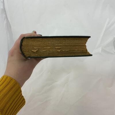 -159- BOOKS | Gilbert and Sullivan