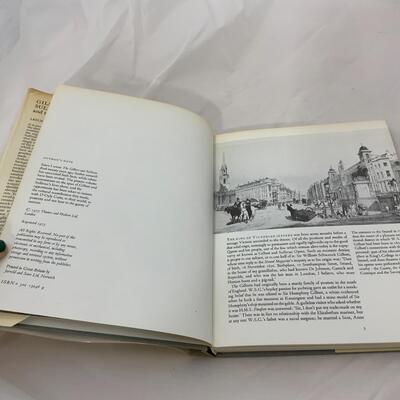 -160- BOOKS | Gilbert and Sullivan