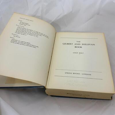 -160- BOOKS | Gilbert and Sullivan