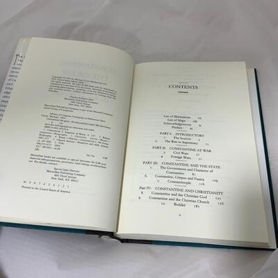 -165- BOOKS | Rome and Caesar Topical
