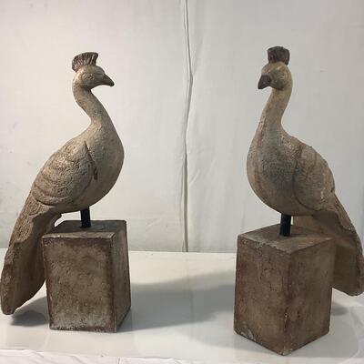A158 Pair of Peacock Statues