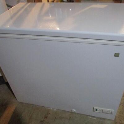#18 GE Chest freezer 7.0 cu ft