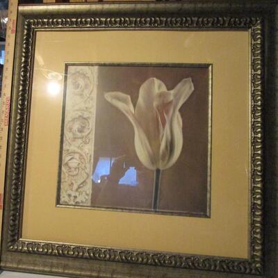 #30 Tulip print in gold frame