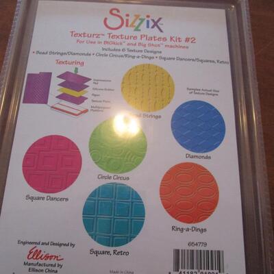 #105 Sizzix Texturz texture plates kit#2