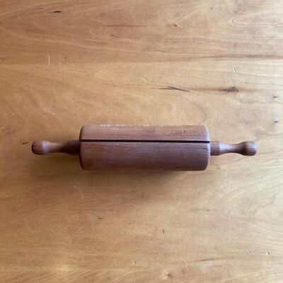 Wooden Recipe Card Holder, rolling pin shape