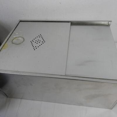 2 pc Metal Organizers/Bins, Office Drawer, Metal Box