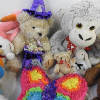 15 pc Stuffed Animals, Flamingo,, Monkey, Dogs