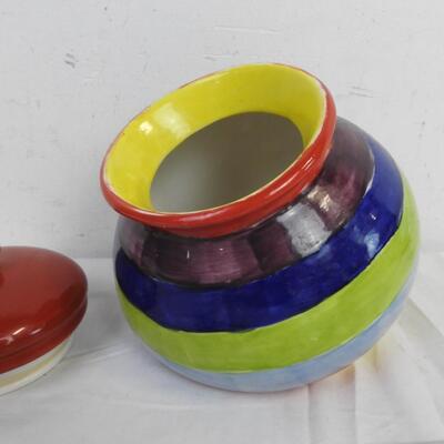 Handmade Cookie Jar, Assorted Colors, Lid does not Sit Well