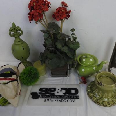 8 pc home decor, Polka Dot Tea Pot, faux Plant, Green Candle