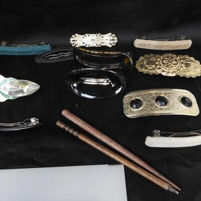 Costume Jewelry: 18 Hair Clips, Gold Colored