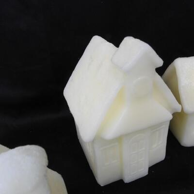 5 Candles, Houses, Tree