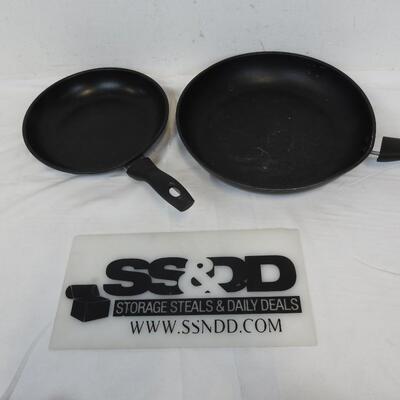 2 Black Pans - Used