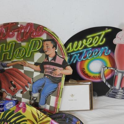 Party Supplies: Gift Bags, Paper Weights, Signs, Serving Tray, Streamers, Floral