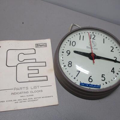 Vintage Simplex Wall Clock - 