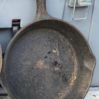 Cast Iron Pan, Medium