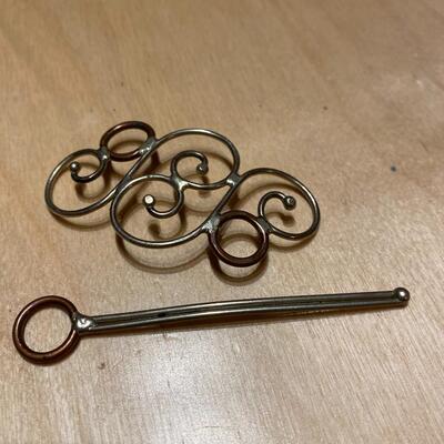 Hair pin or broche, handforged metal