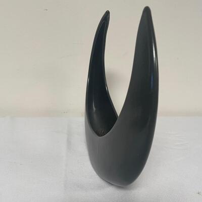 Black Ceramic Vases w/Flower Holders (BO-RG)