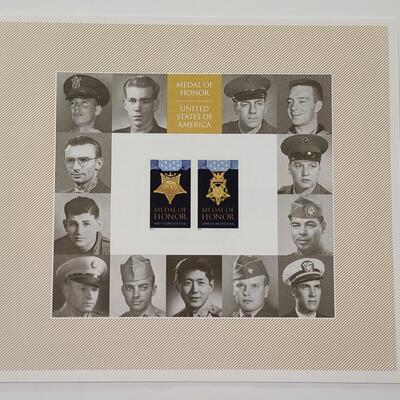Lot 30: Forever Stamps: Medal of Honor & Purple Heart Sets (104 Stamps)