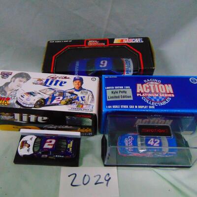 Item 2029 Action cars