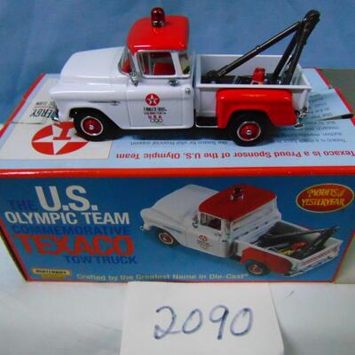 Item 2090 Tow Truck