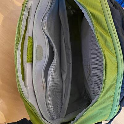 Laptop carrier's should bag by Osprey