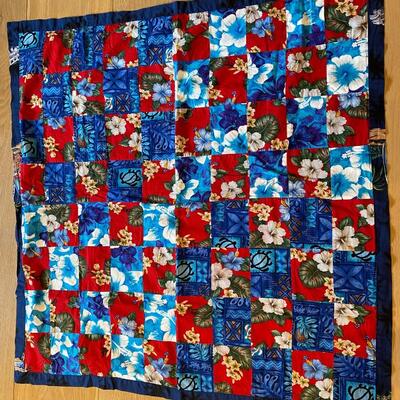 Hawaiian two sided quilt