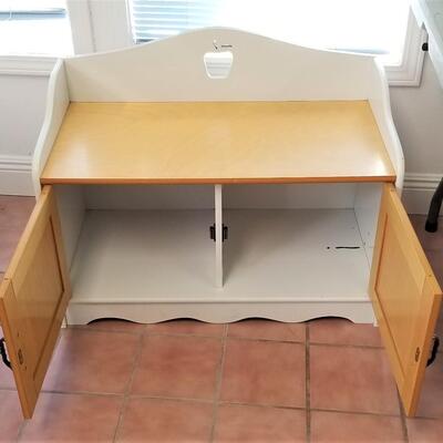 Lot #44 Contemporary Country Style Storage Bench