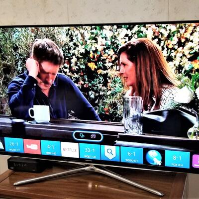 Lot #46  SAMSUNG  LED 48" Flat Screen tv w/remote - SMART TV
