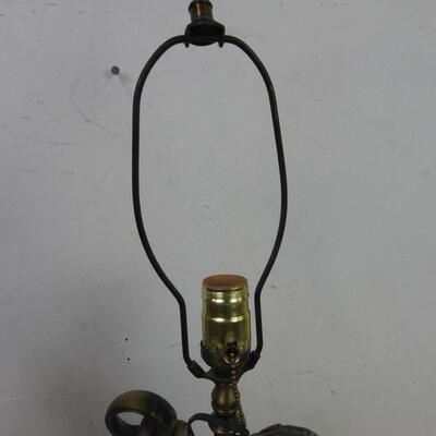 2 Lamps Gold/Brass tone, Leaf Design, Both Work, No Lamp Shades