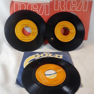 Vintage "Elvis" 45's - Lot A