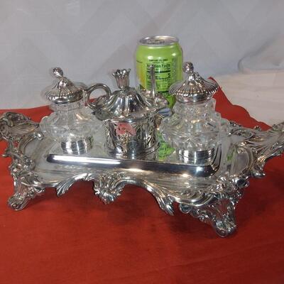 Exquisite Inkwell Desk Set