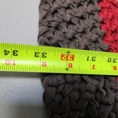 Handmade 'Target' Hook Rug