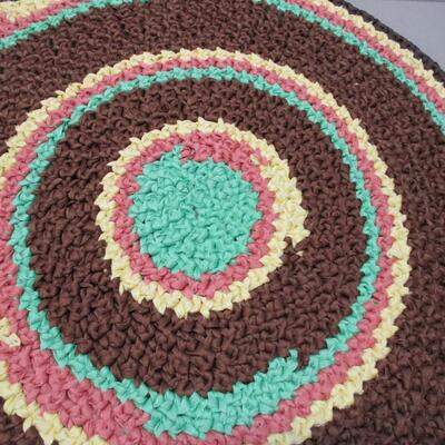 Handmade 'Target' Hook Rug