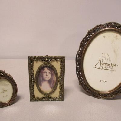 Two Nantucket Metal Oval Picture Frames & 1 With Portrait