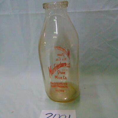 Item 2001 Milk bottle