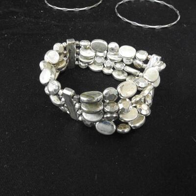 10 Item Costume Jewelry Bracelets, Some Wire, Some Metal Beads, Some Diamond