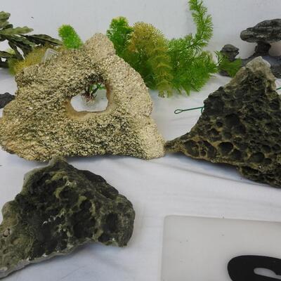 Fish Tank Faux Shrubs and Plants, Rocks and DÃ©cor, Small House, Cleaning Brush