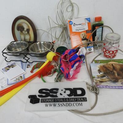 Pet Dog Lot: ThunderShirt, Dog Wire, Food Pans, Calendars, Leashes, etc.
