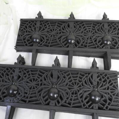 Halloween Lot: Small Spider Fences, Glow In the Dark Skeletons