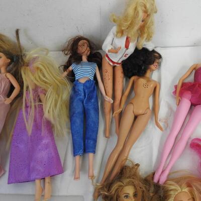 15 Assorted Dolls, Some Barbie