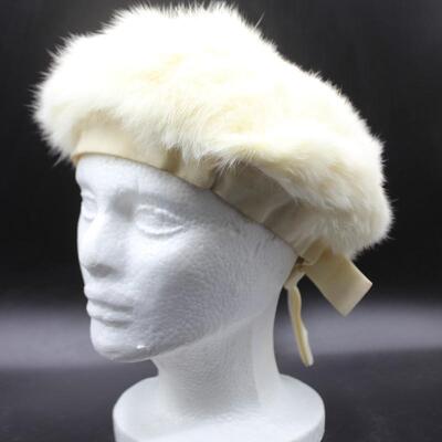 Vintage White Fur Beret Hat by Dayne