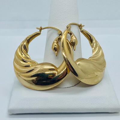 Gold on sale swan earrings