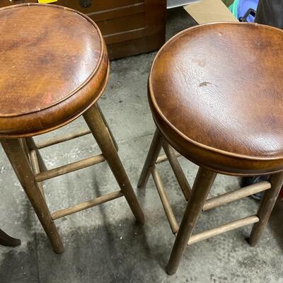 2 stools