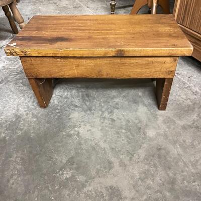 Wooden step stool