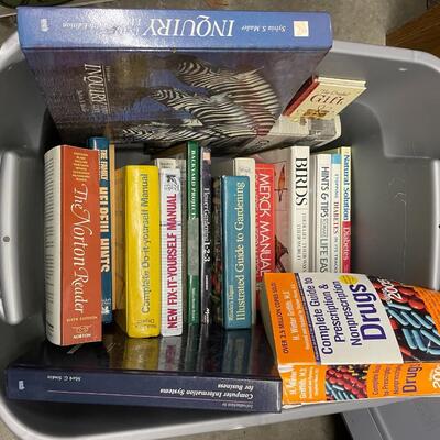 Tote of books