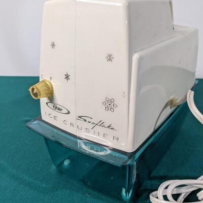 Vintage Oyster Snowflake Ice Crusher
