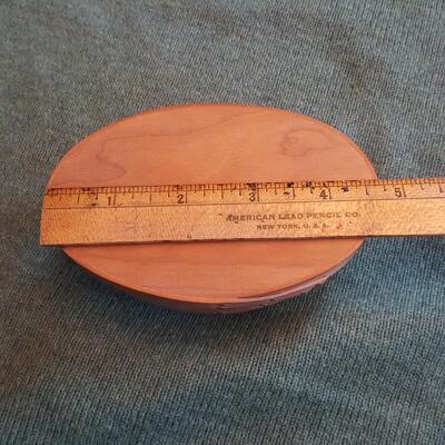 Oval Shaker Box Music Box