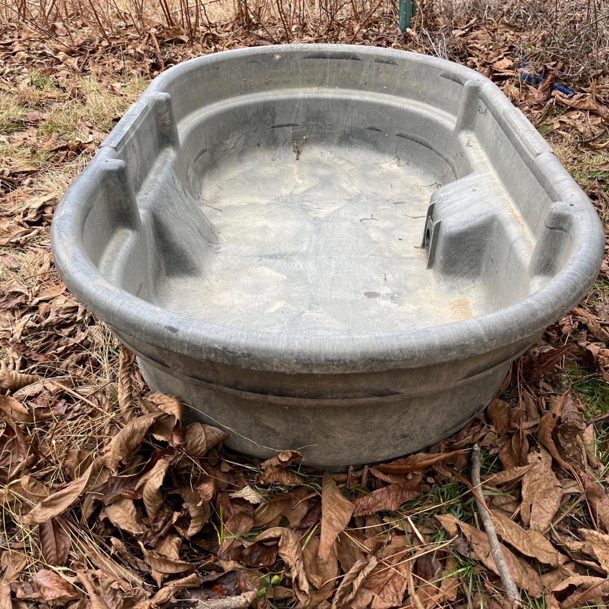50 Gallon Rubbermaid Water Trough (PSMG)