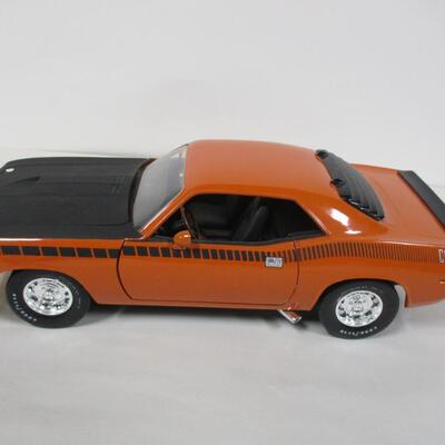Plymouth Barracuda Orange AAR CUDA Scale 1/18
